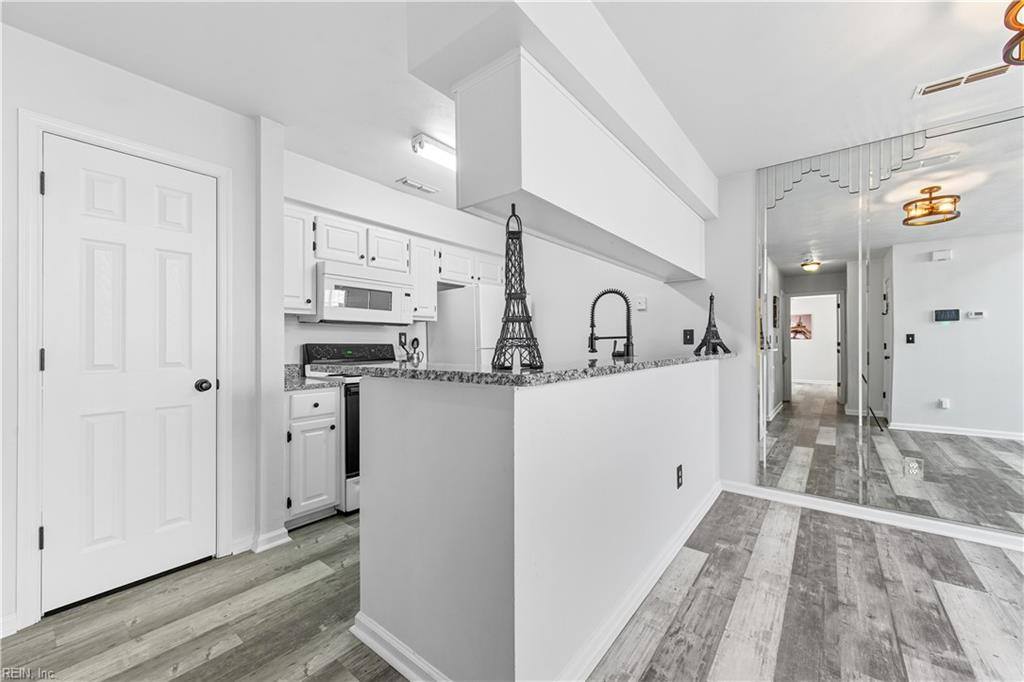 1918 Willow Point Arch, Chesapeake, VA 23320