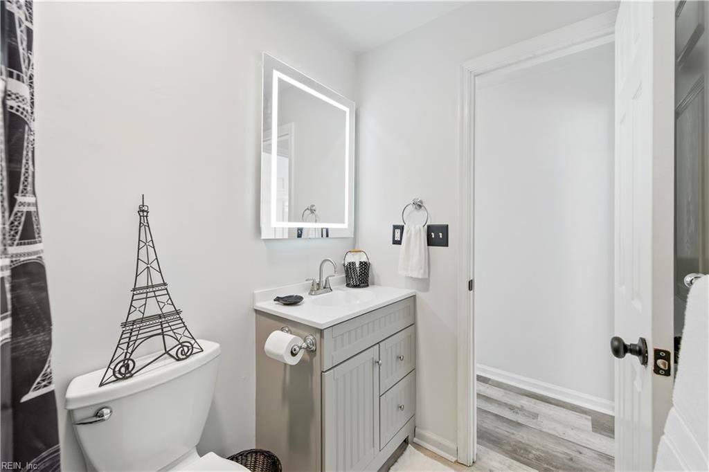 1918 Willow Point Arch, Chesapeake, VA 23320