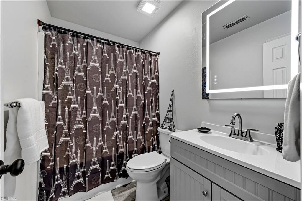 1918 Willow Point Arch, Chesapeake, VA 23320