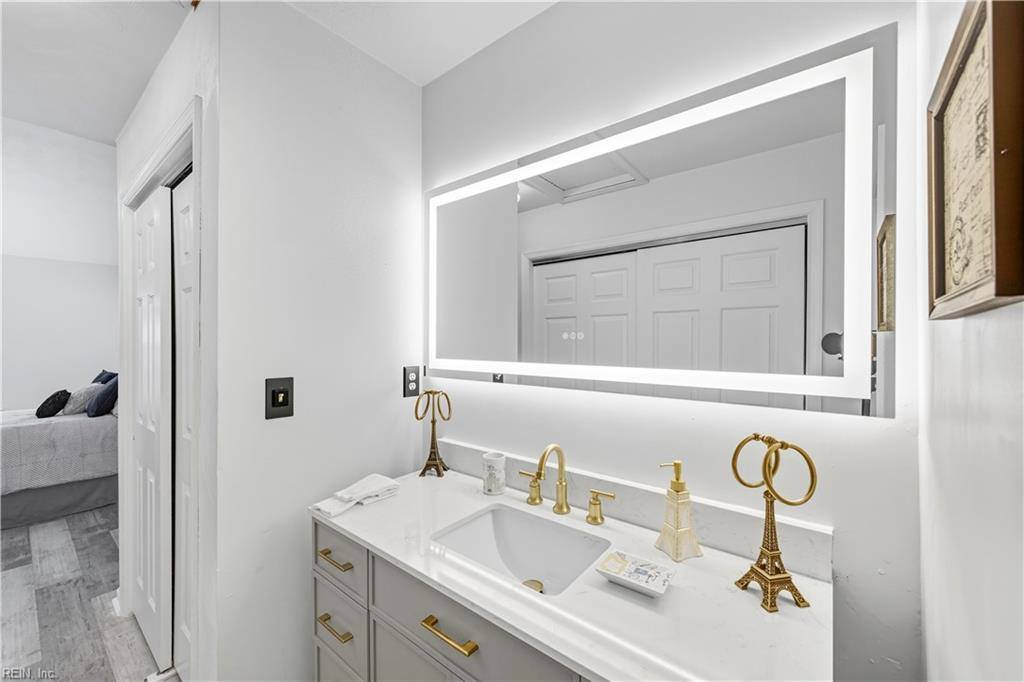 1918 Willow Point Arch, Chesapeake, VA 23320