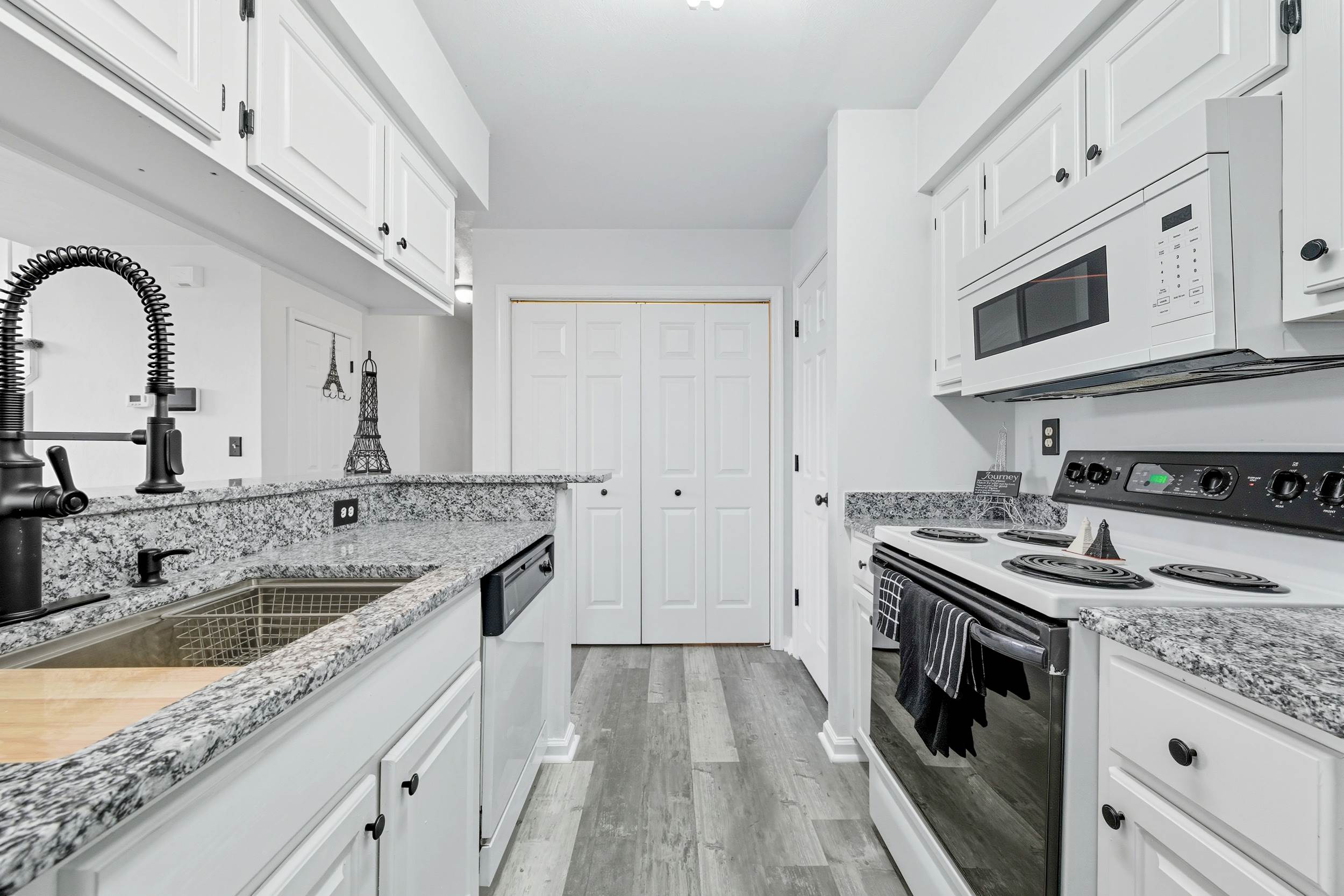 1918 Willow Point Arch, Chesapeake, VA 23320