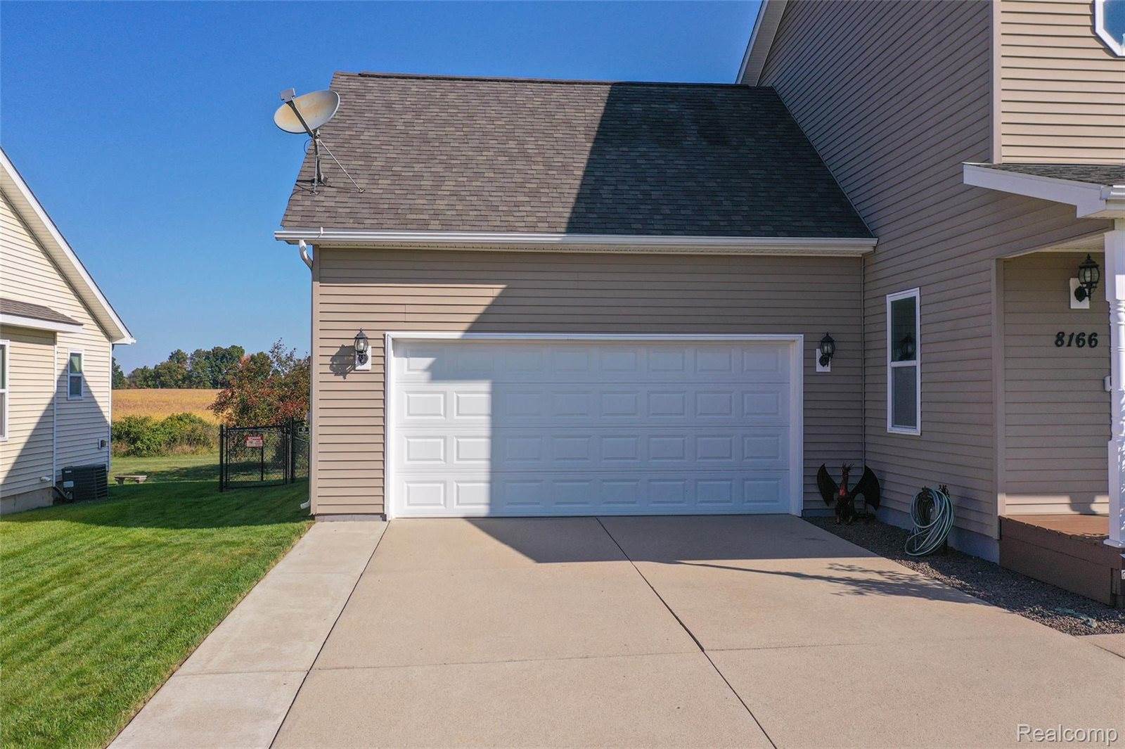 8166 Eagle Ridge Lane, HandyTownship_Livingston, MI 48836