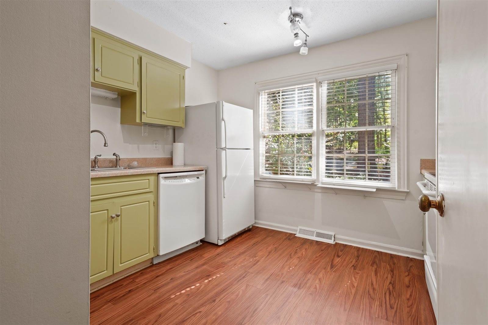 21 Forest Oaks Way, Spartanburg, SC 29307