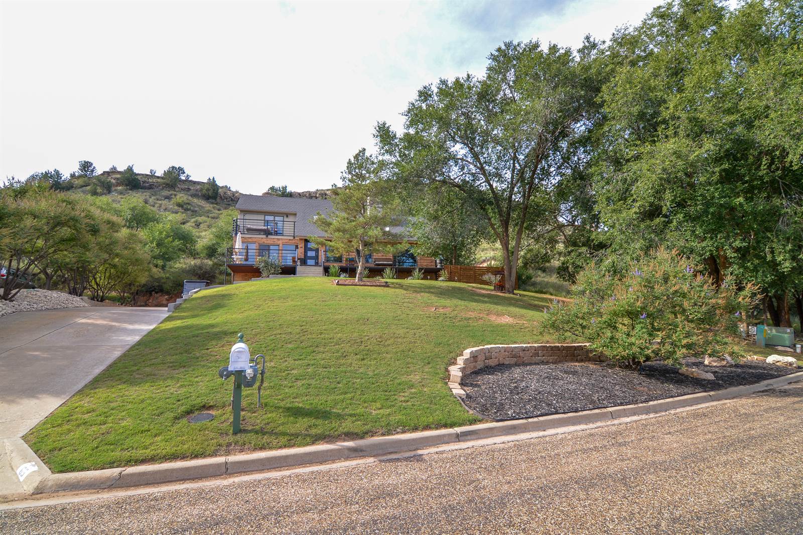 69 Lakeshore Drive, Ransom Canyon, TX 79366