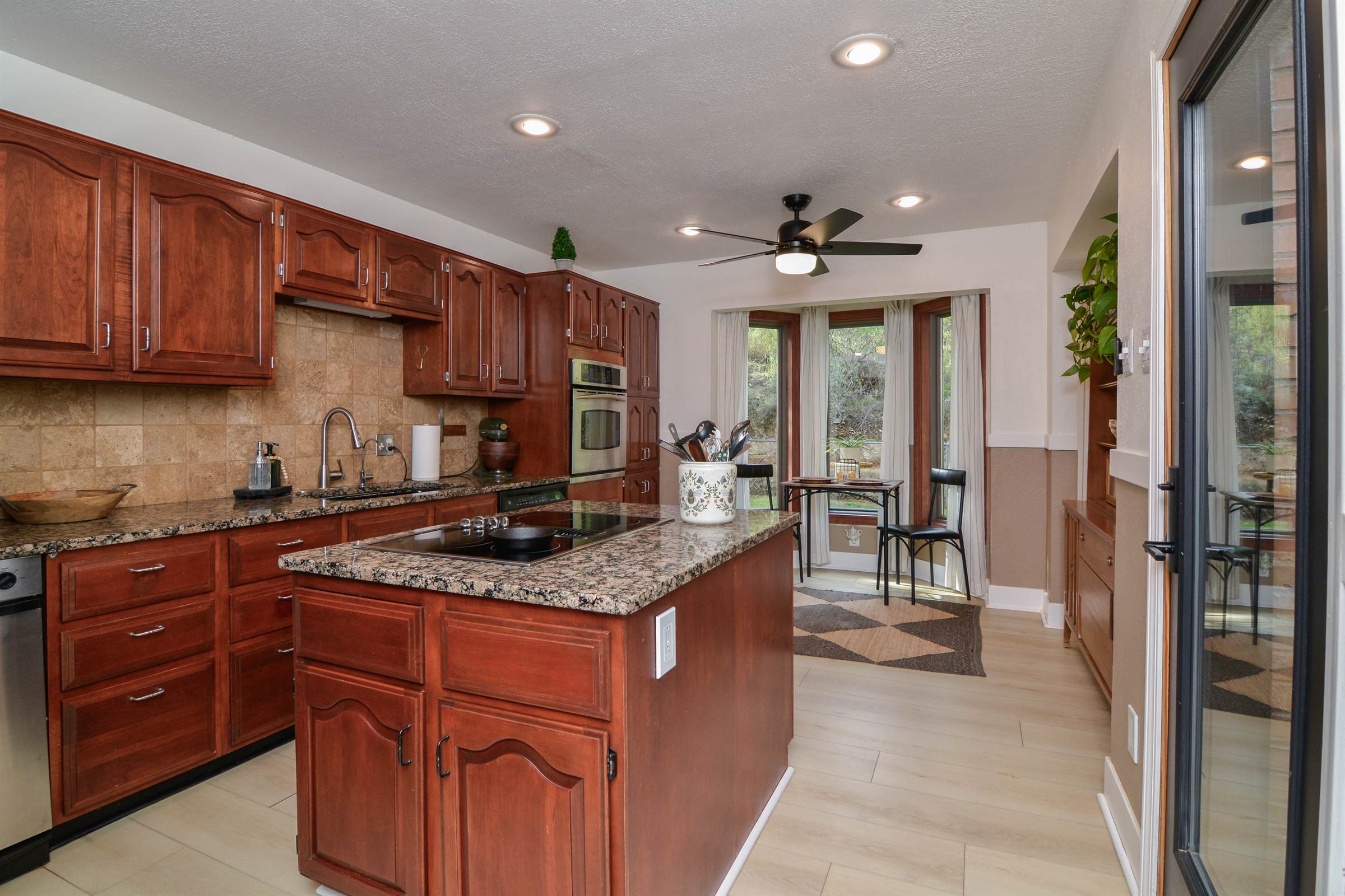 69 Lakeshore Drive, Ransom Canyon, TX 79366
