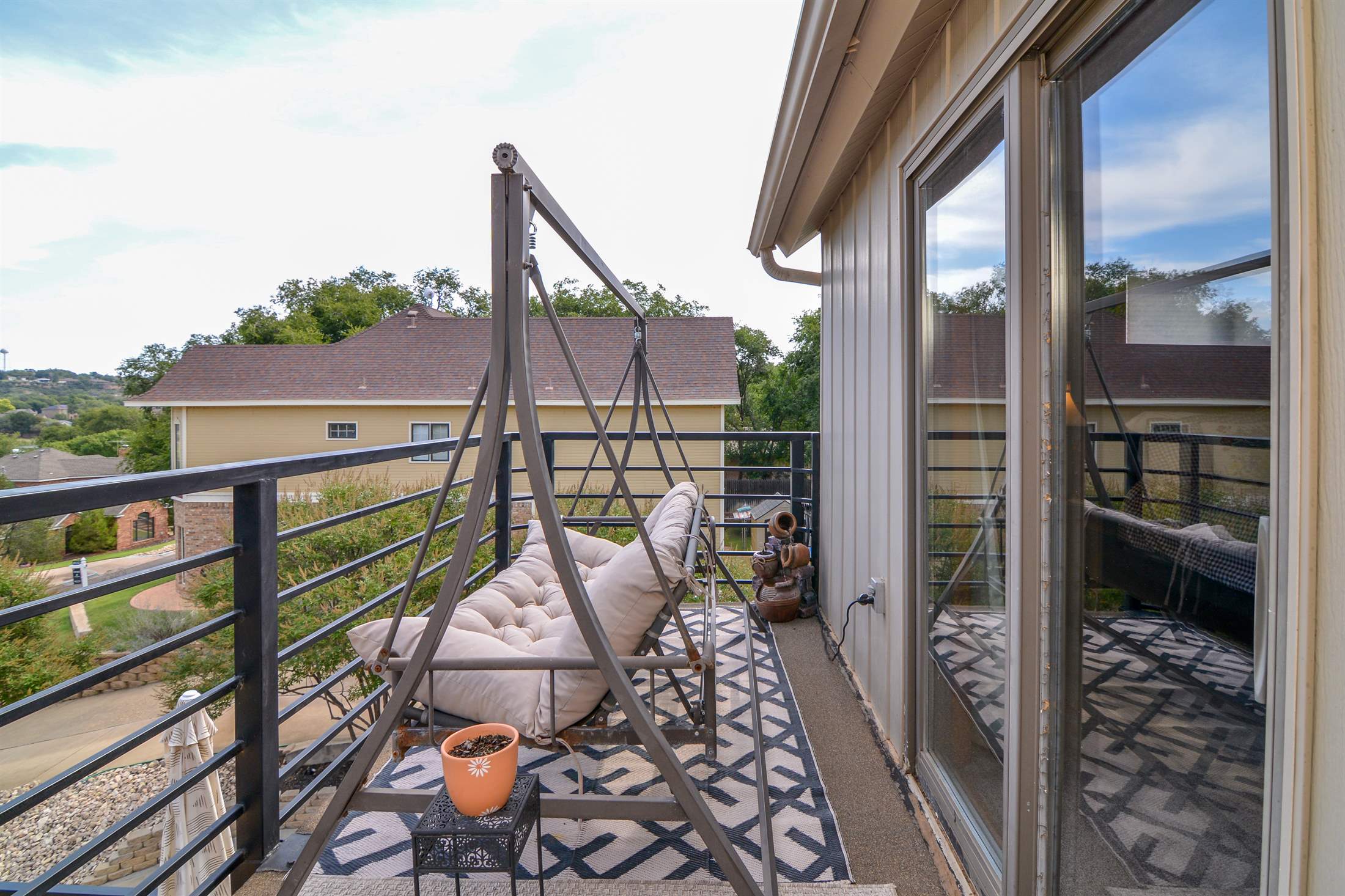 69 Lakeshore Drive, Ransom Canyon, TX 79366