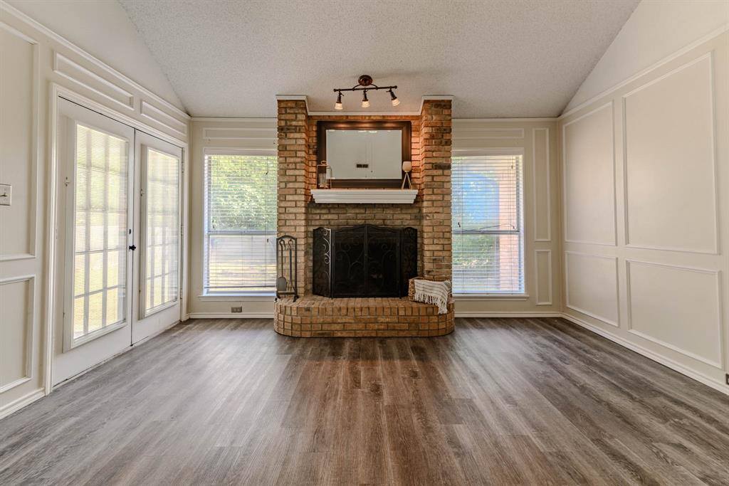 1600 Hastings Drive, Mansfield, TX 76063