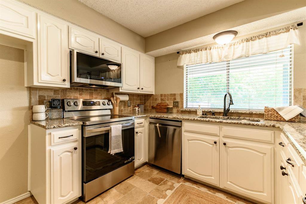 1600 Hastings Drive, Mansfield, TX 76063