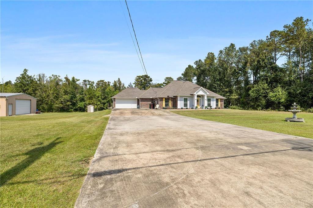24843 Hwy 22, Maurepas, LA 70449