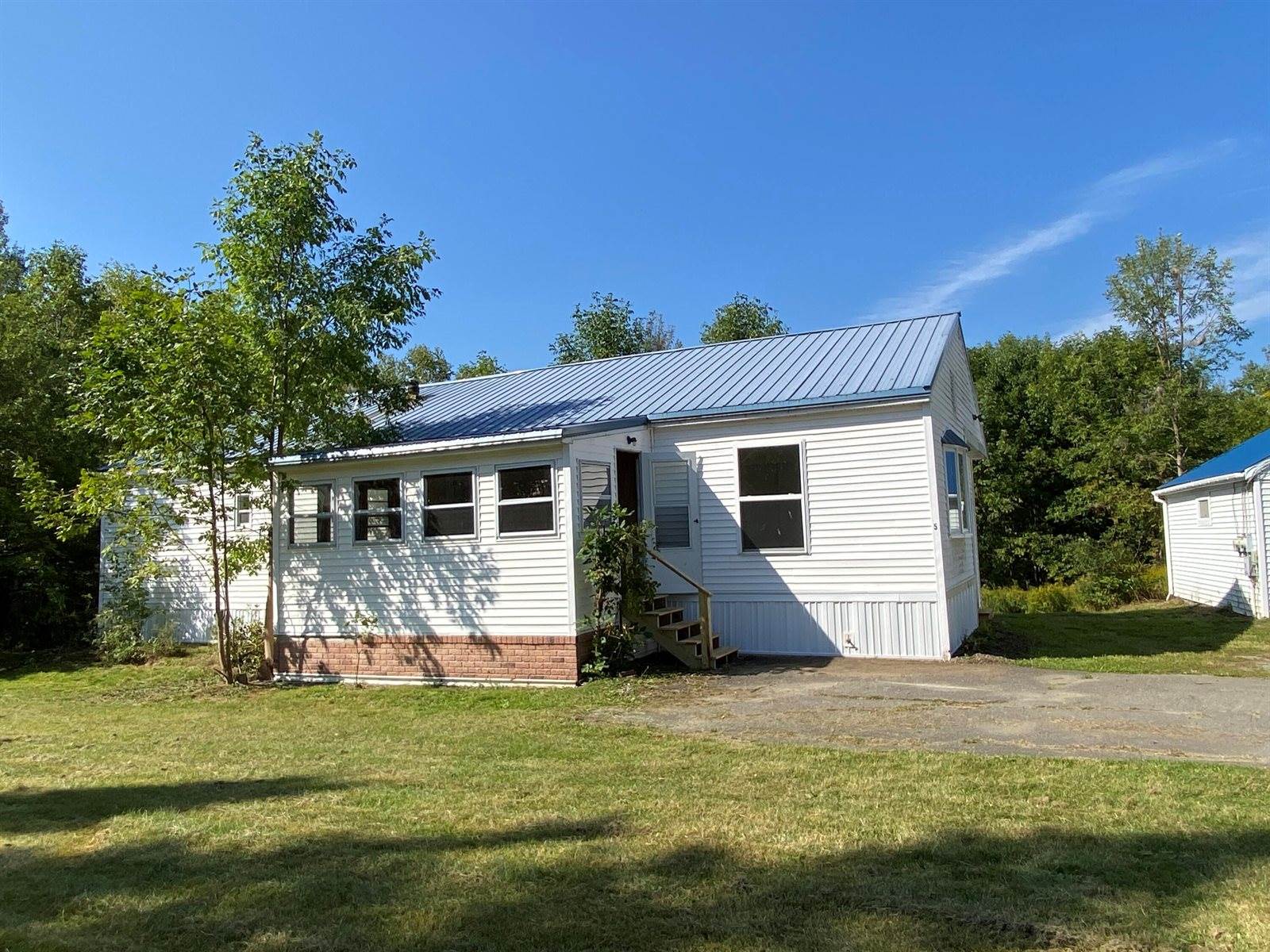 263 & 265 Stetson Road, Corinna, ME 04928