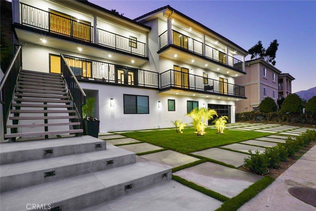 3381 Oakmont View, Glendale, CA 91208