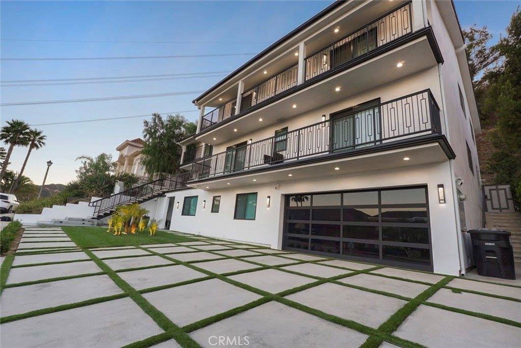 3381 Oakmont View, Glendale, CA 91208