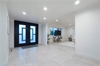 3381 Oakmont View, Glendale, CA 91208