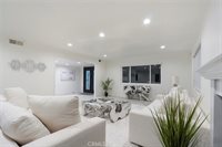 3381 Oakmont View, Glendale, CA 91208