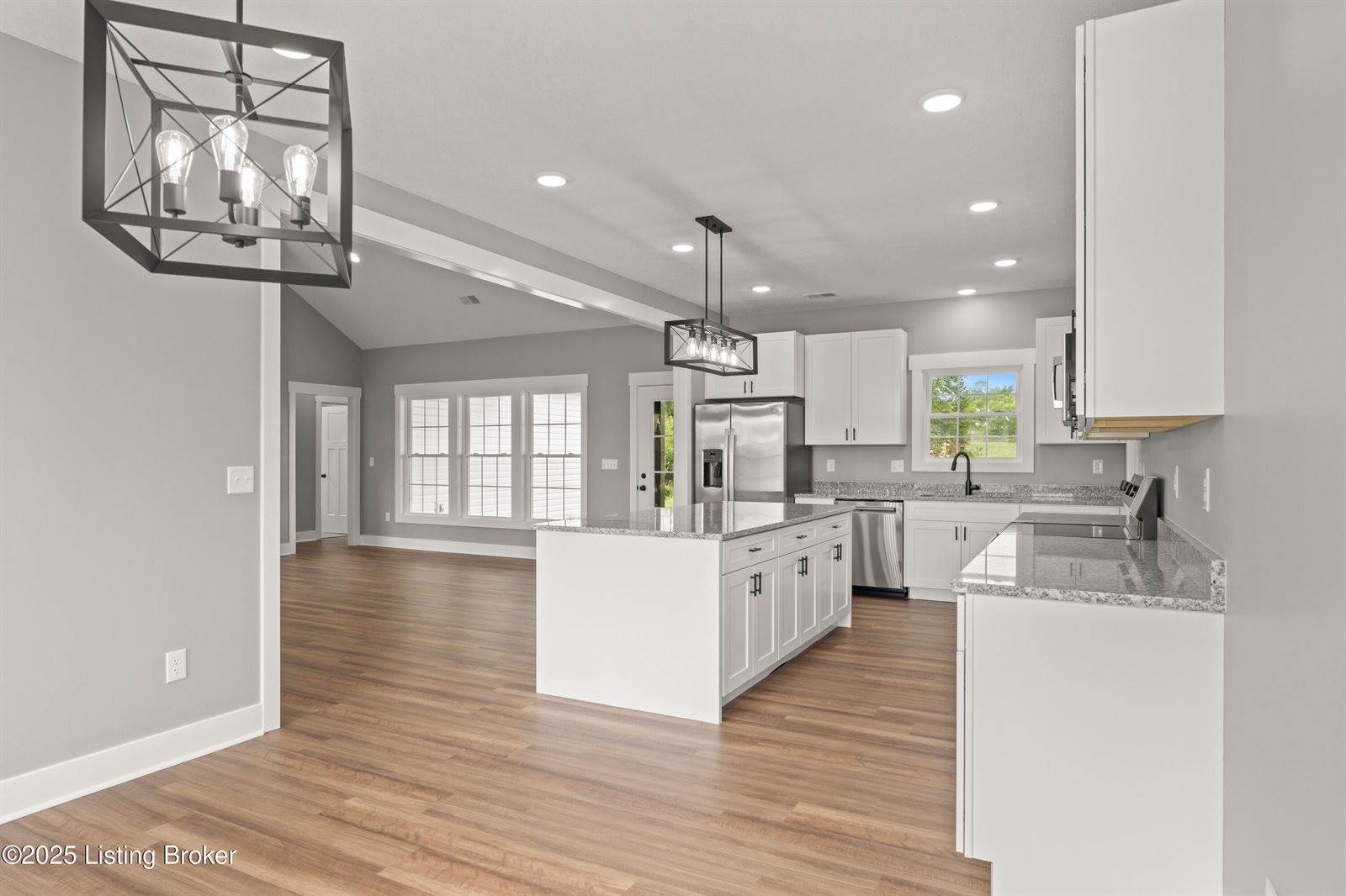 88 Betty Boyd Ln, Brandenburg, KY 40108