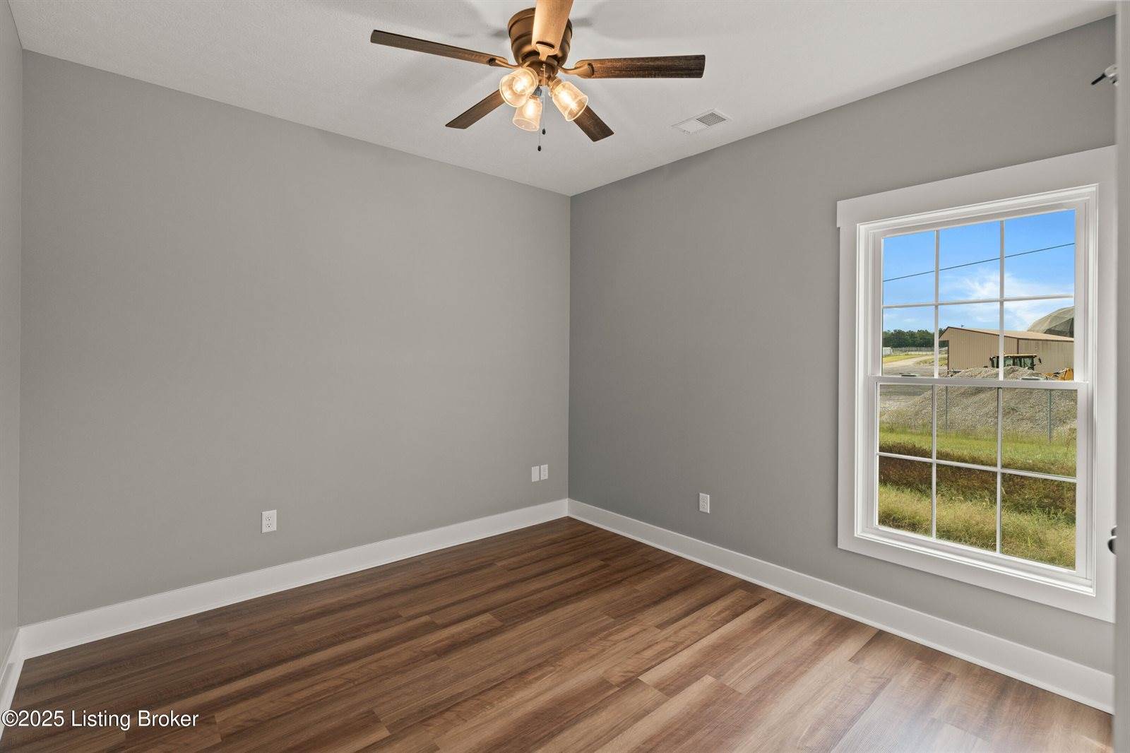 88 Betty Boyd Ln, Brandenburg, KY 40108