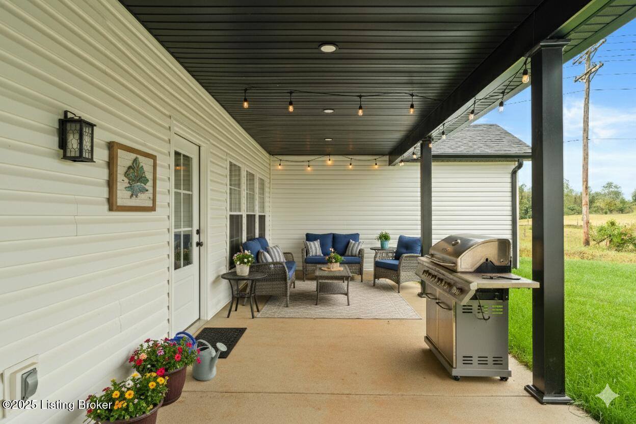 88 Betty Boyd Ln, Brandenburg, KY 40108