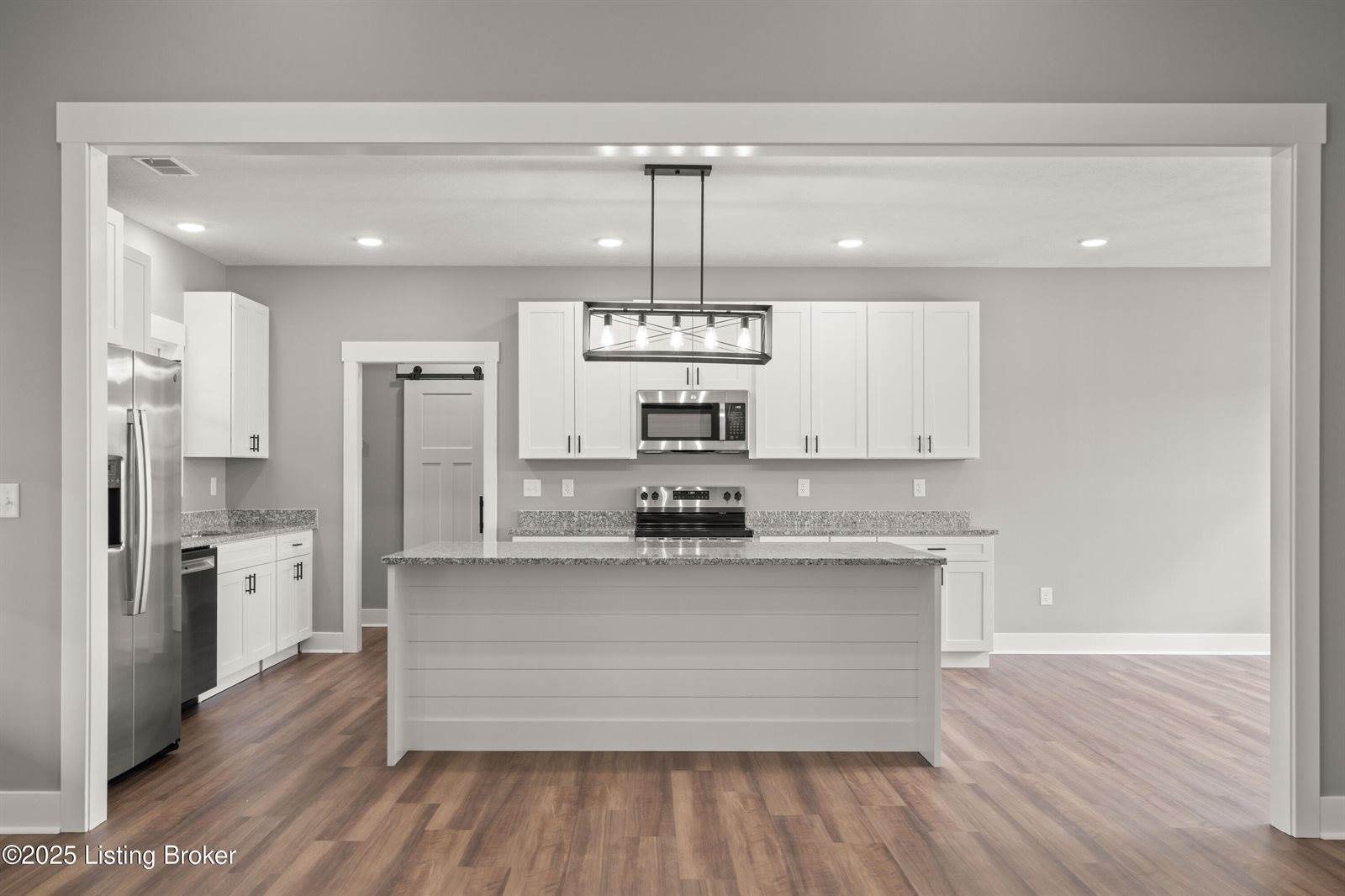 88 Betty Boyd Ln, Brandenburg, KY 40108