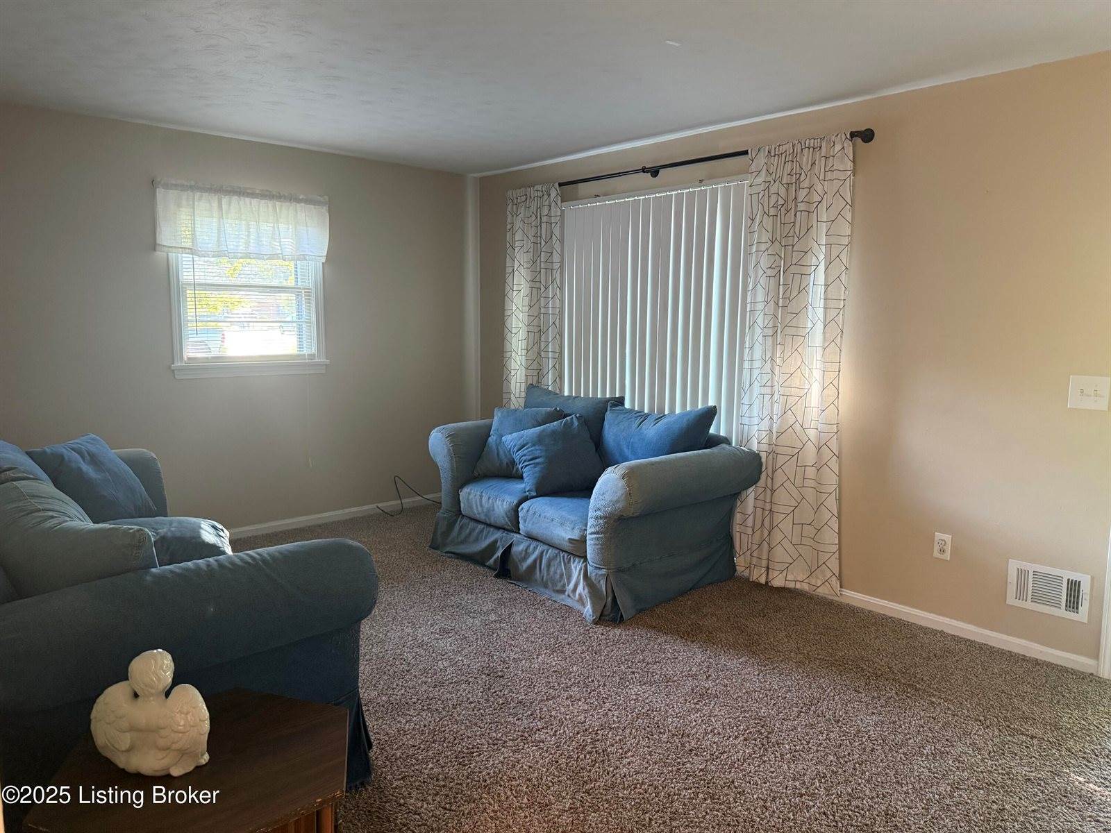 5301 Adkins Rd, Louisville, KY 40219