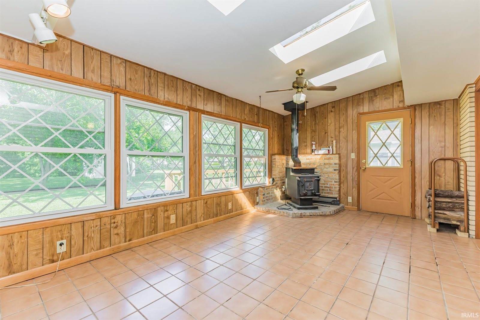 309 N Bayberry Lane, Muncie, IN 47304