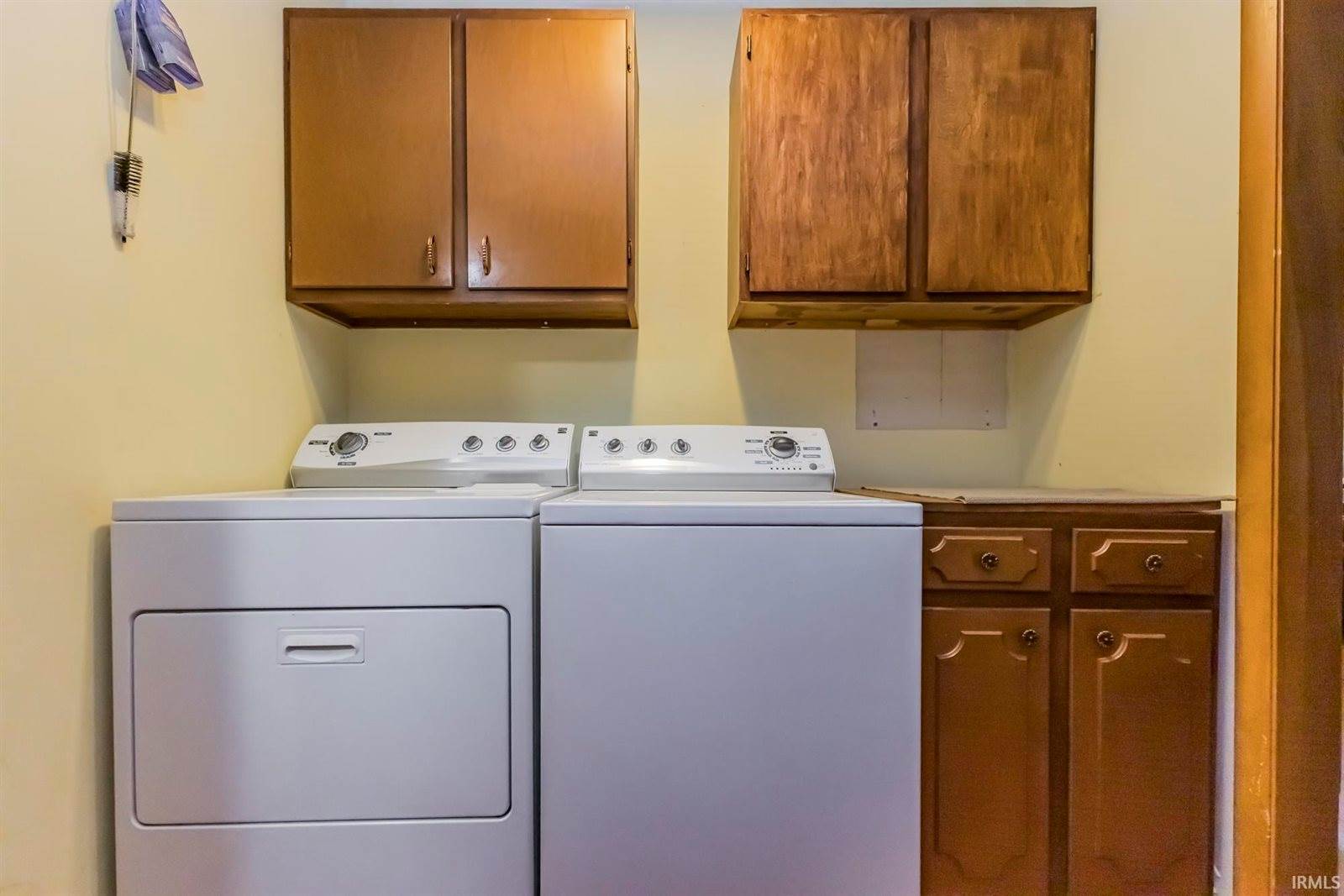 309 N Bayberry Lane, Muncie, IN 47304