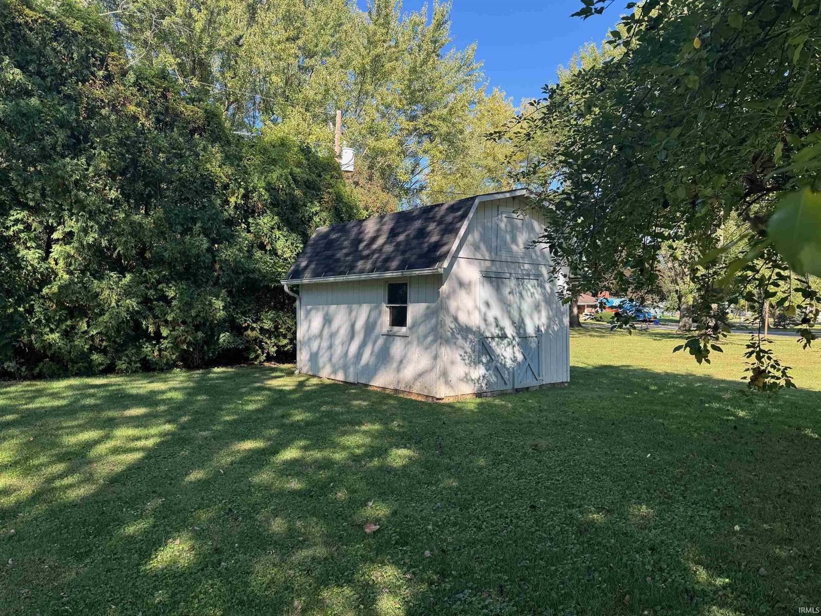 309 N Bayberry Lane, Muncie, IN 47304