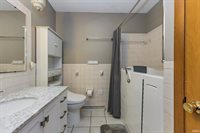 309 N Bayberry Lane, Muncie, IN 47304