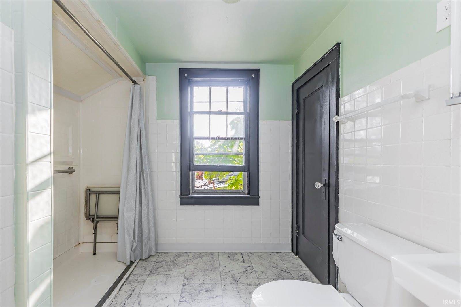 202 E 13th Street, Muncie, IN 47302