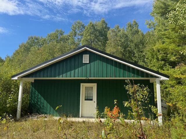 3-5 Gravy Lane, Bradford, ME 04410