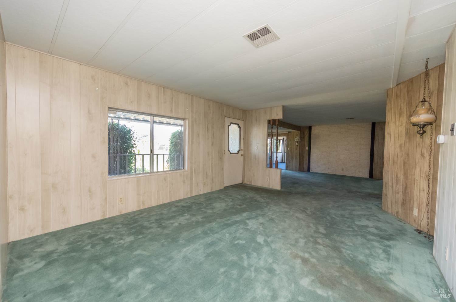 20 East Napa Drive, Petaluma, CA 94952