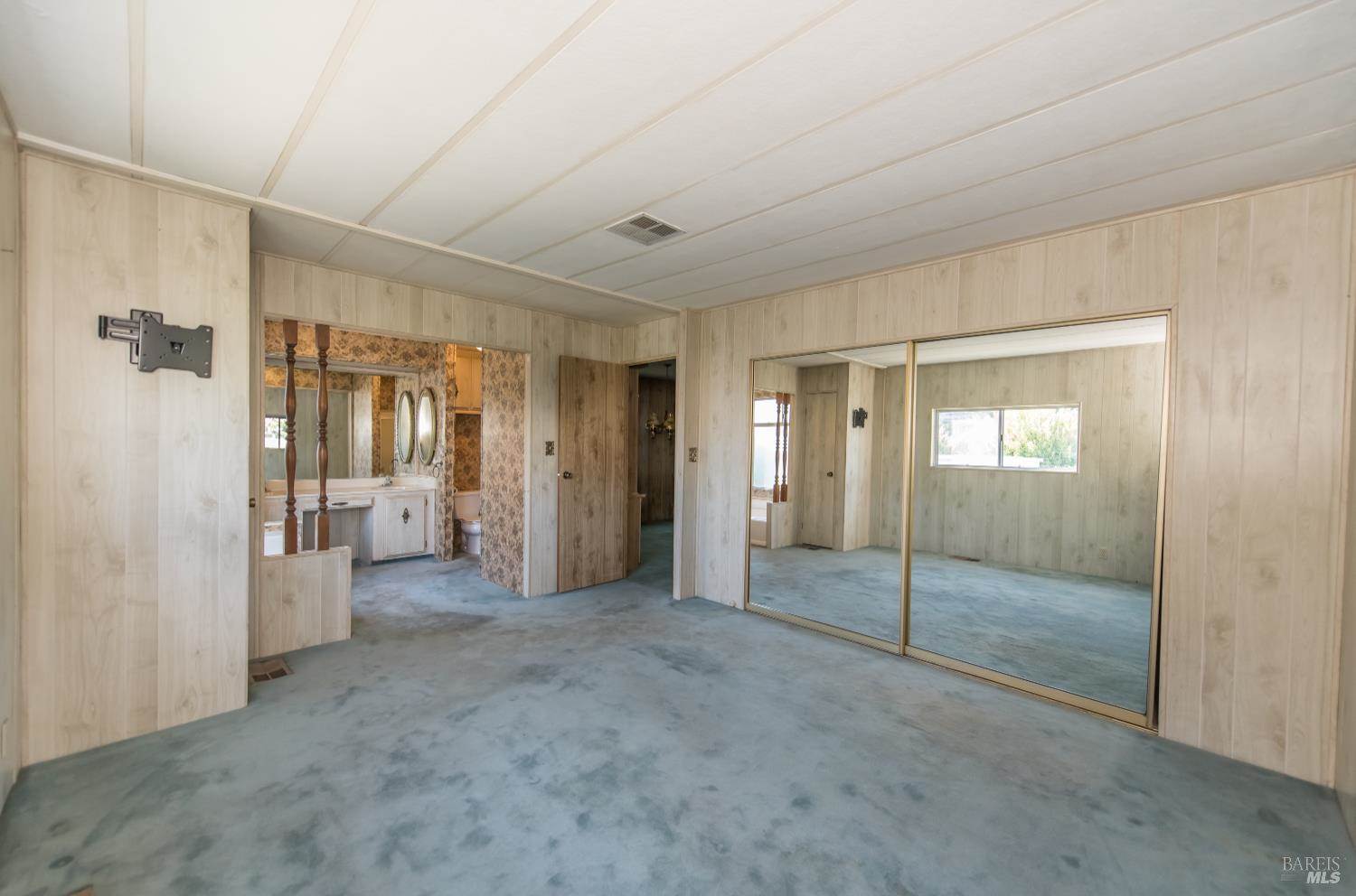 20 East Napa Drive, Petaluma, CA 94952