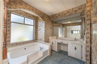 20 East Napa Drive, Petaluma, CA 94952