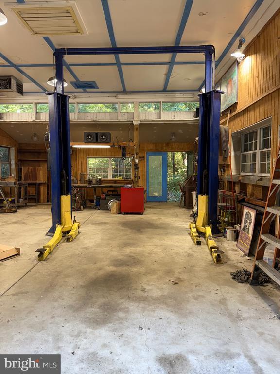 236 Piedmont Orchard Road, Linden, VA 22642