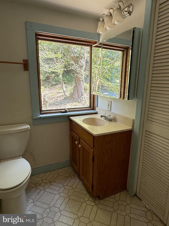 236 Piedmont Orchard Road, Linden, VA 22642