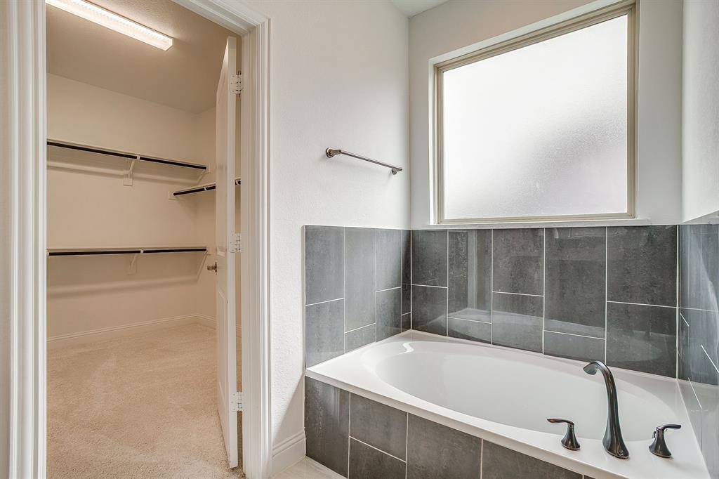 2727 Catoosa Lane, Corinth, TX 76210