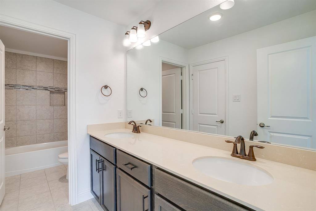 2727 Catoosa Lane, Corinth, TX 76210