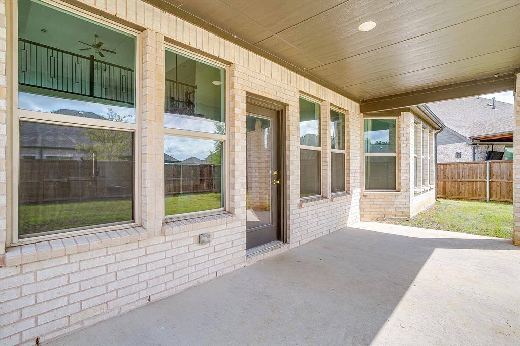 2727 Catoosa Lane, Corinth, TX 76210