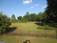 184 Giles Road, Warner Robins, GA 31093