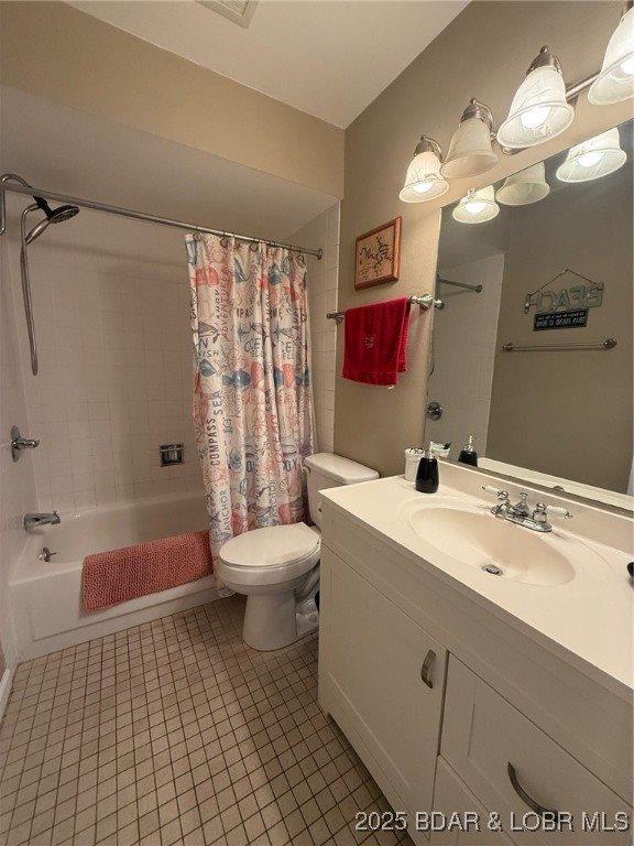 90 Channel Buoy Drive, Osage Beach, MO 65065