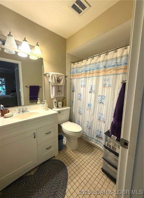 90 Channel Buoy Drive, Osage Beach, MO 65065