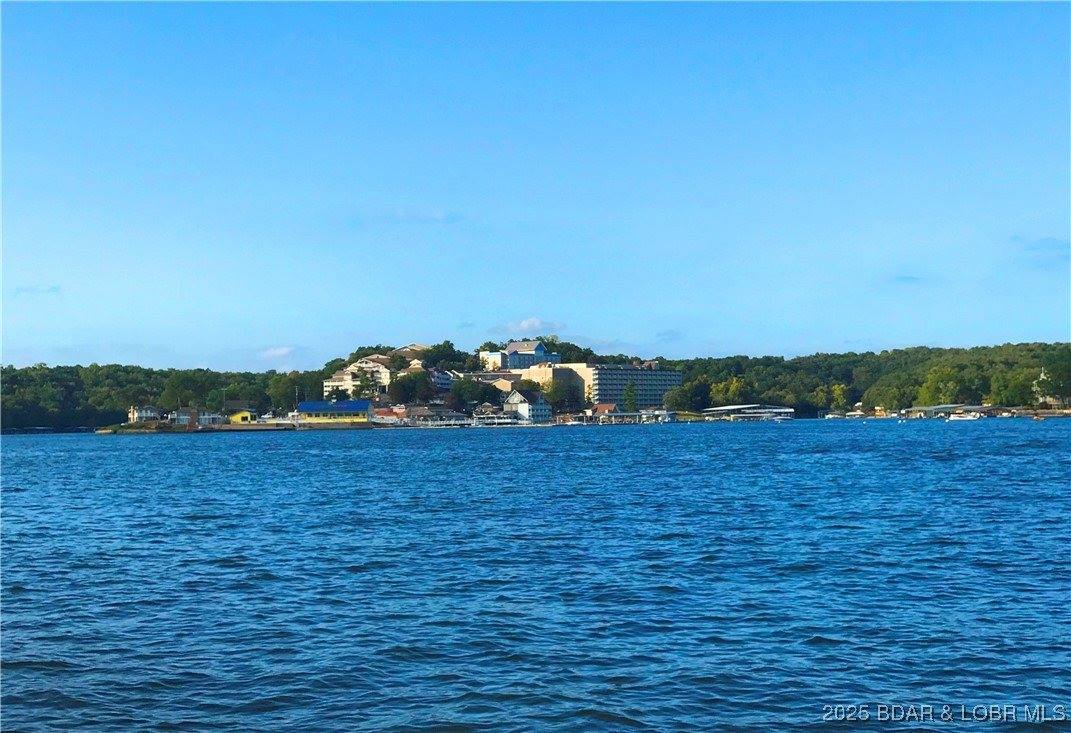 90 Channel Buoy Drive, Osage Beach, MO 65065