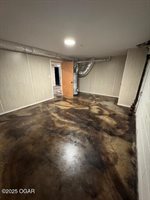 106 West South Street, Neosho, MO 64850