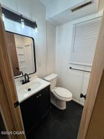 106 West South Street, Neosho, MO 64850