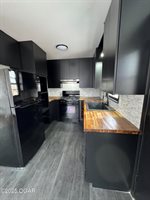 106 West South Street, Neosho, MO 64850