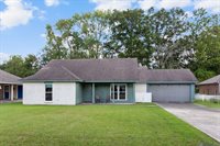18240 Autumn View Dr, Prairieville, LA 70769