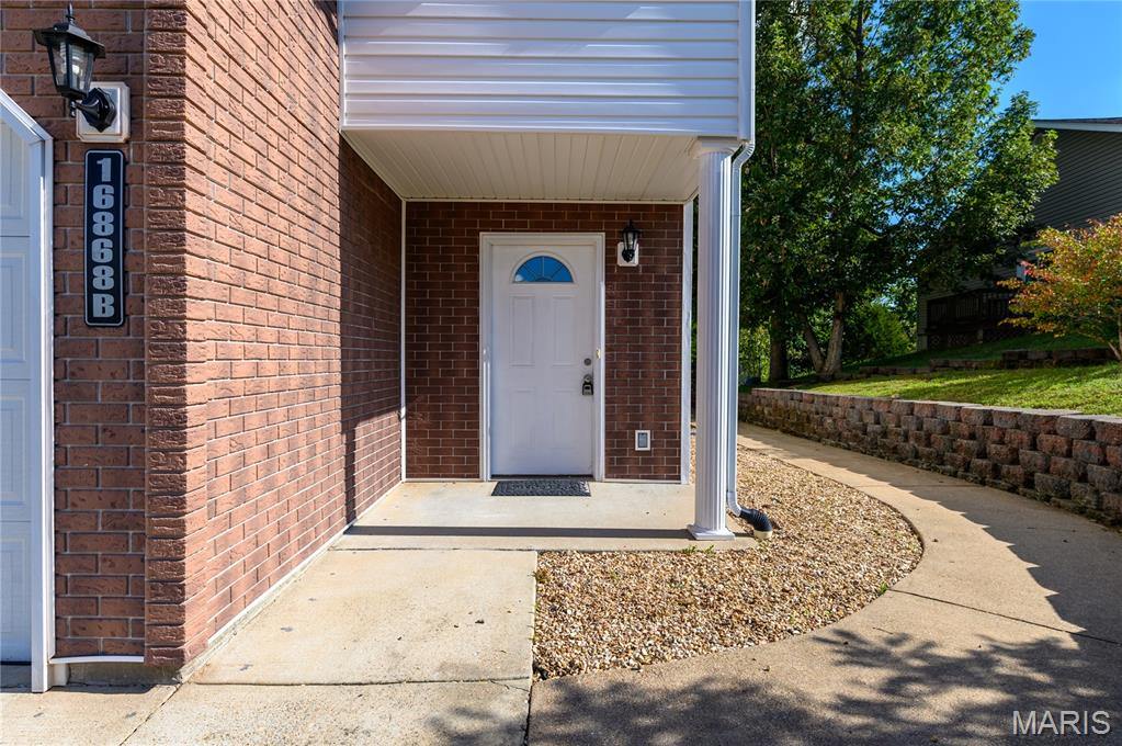 16868 Hurricane Lane, Saint Robert, MO 65584