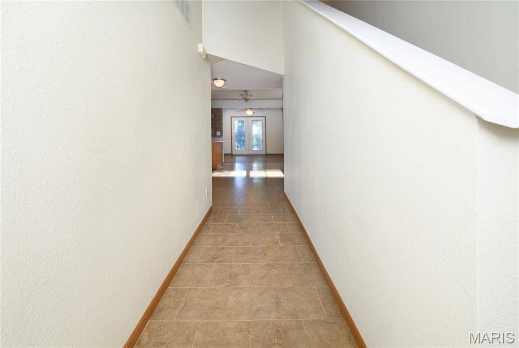 16868 Hurricane Lane, Saint Robert, MO 65584