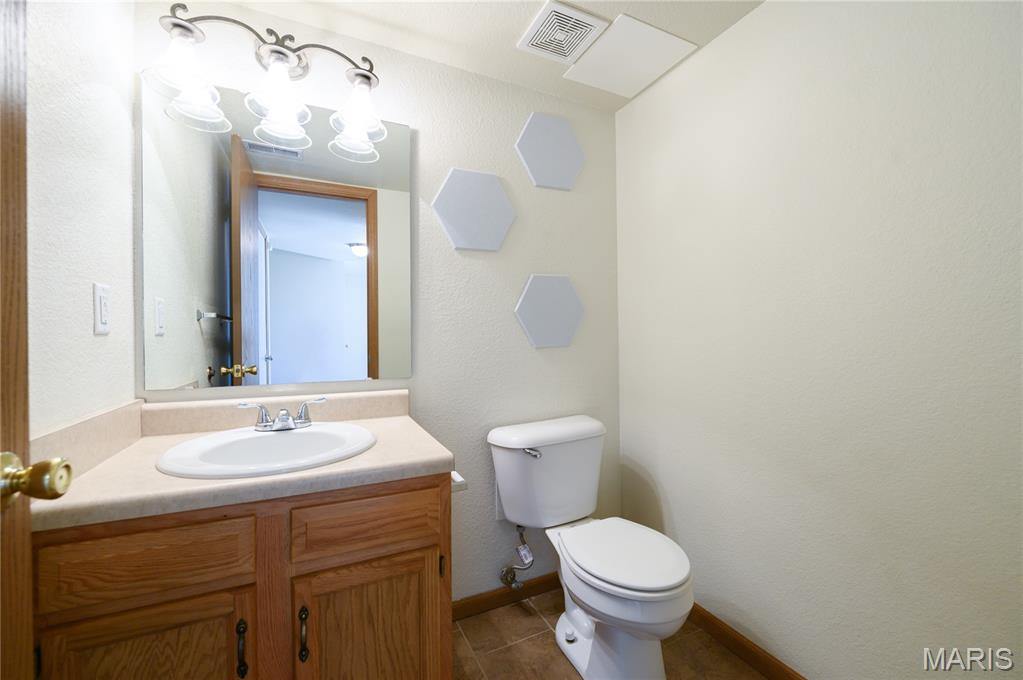 16868 Hurricane Lane, Saint Robert, MO 65584