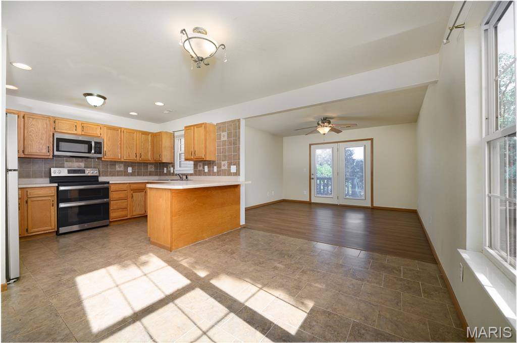 16868 Hurricane Lane, Saint Robert, MO 65584