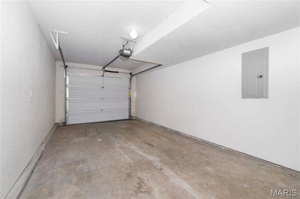 16868 Hurricane Lane, Saint Robert, MO 65584